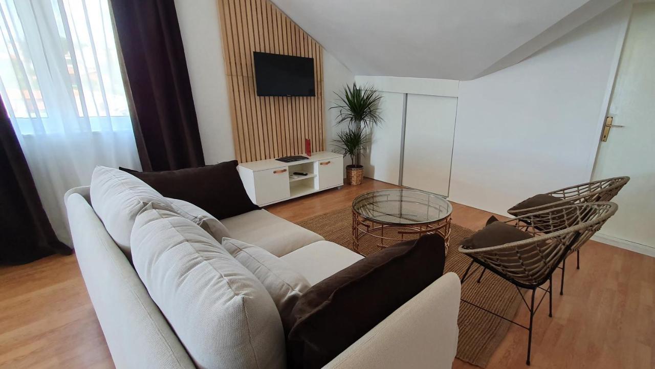 Apartmani Masline Jasenice  Exterior foto